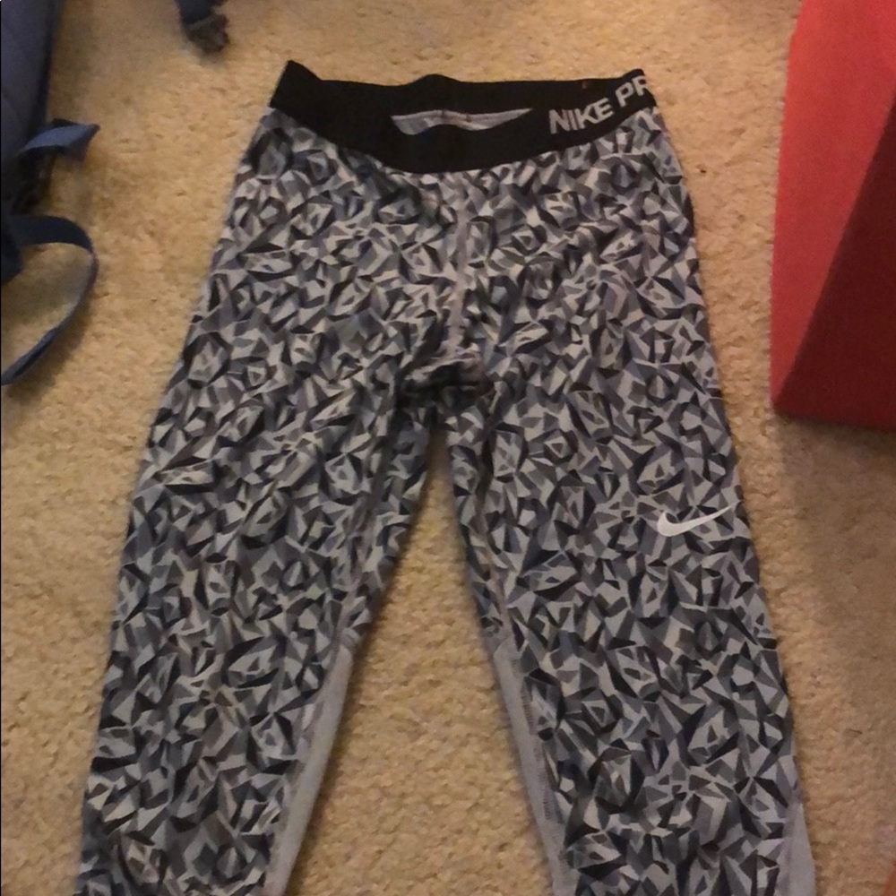 Nike Pro Women’s Leggings